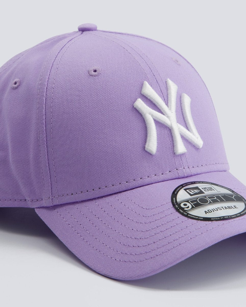 Gorra New Era League Essential 9FORTY Morado Unisex