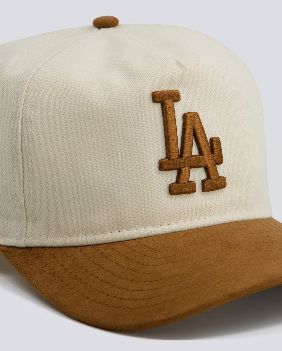 Gorra New Era 9Fifty Suede Beige y Marrón Unisex