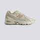 New Balance 740 Beige Mujer