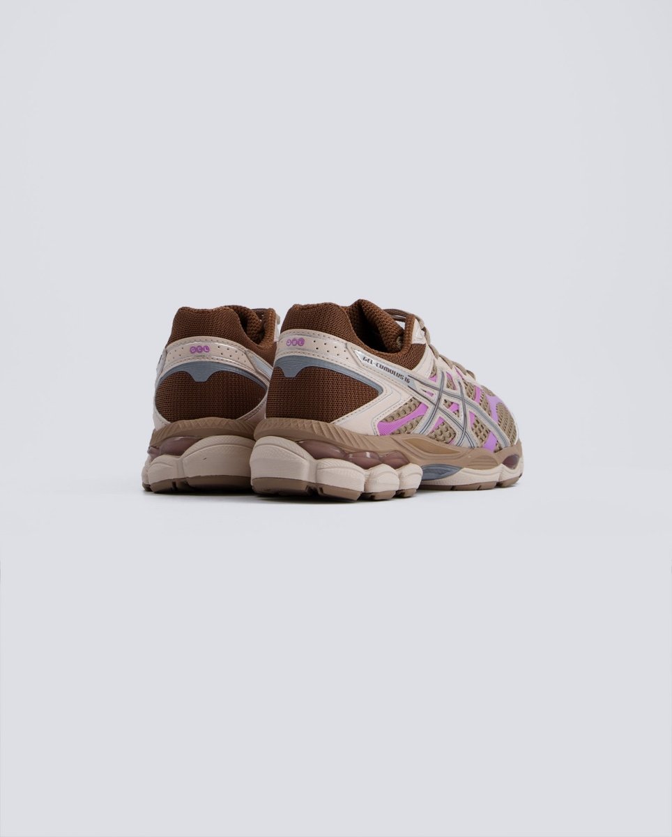 Asics Gel Cumulus 16 Marrón y Rosa Mujer