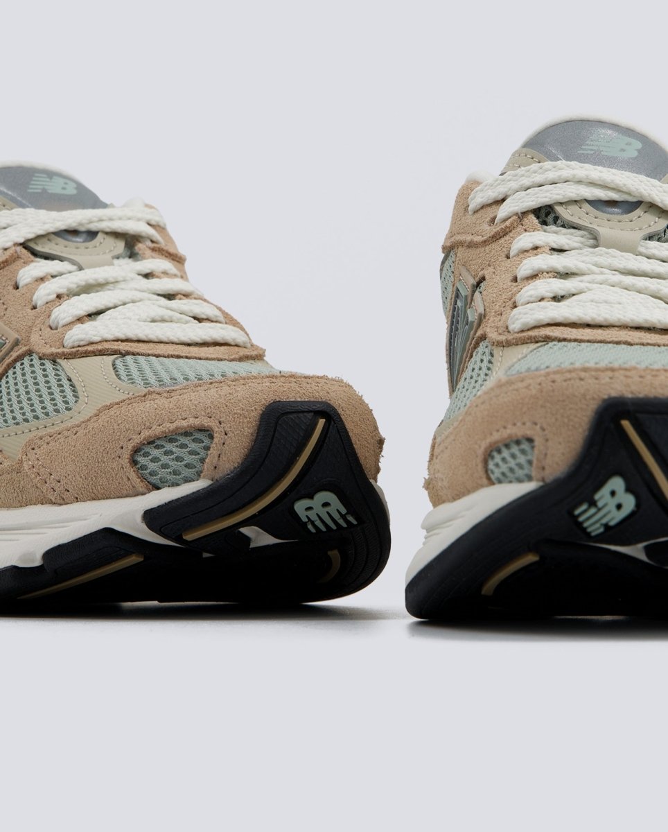 New Balance 2010 Beige Y Gris Mujer