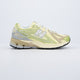 New Balance Yellow Parchment Mujer