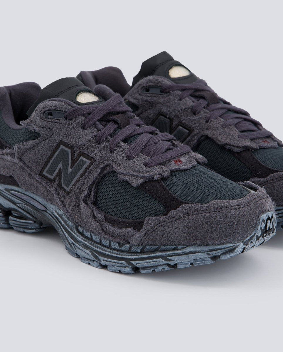 New Balance 2002R Protection Pack  Negro Mujer