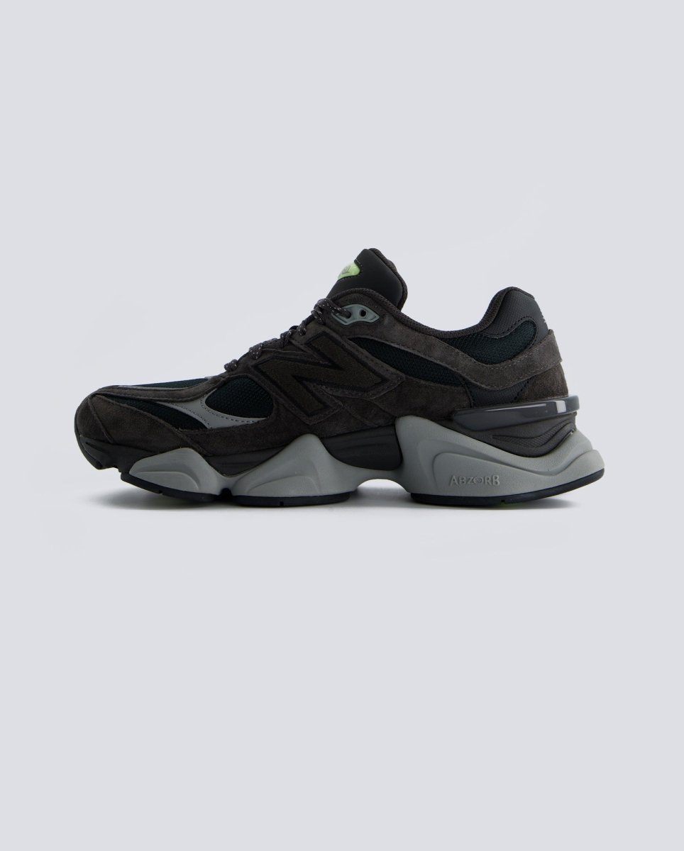 New Balance 9060 Negro y Verde Hombre