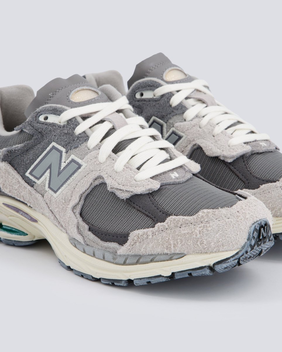New Balance 2002R Protection Pack Gris Mujer