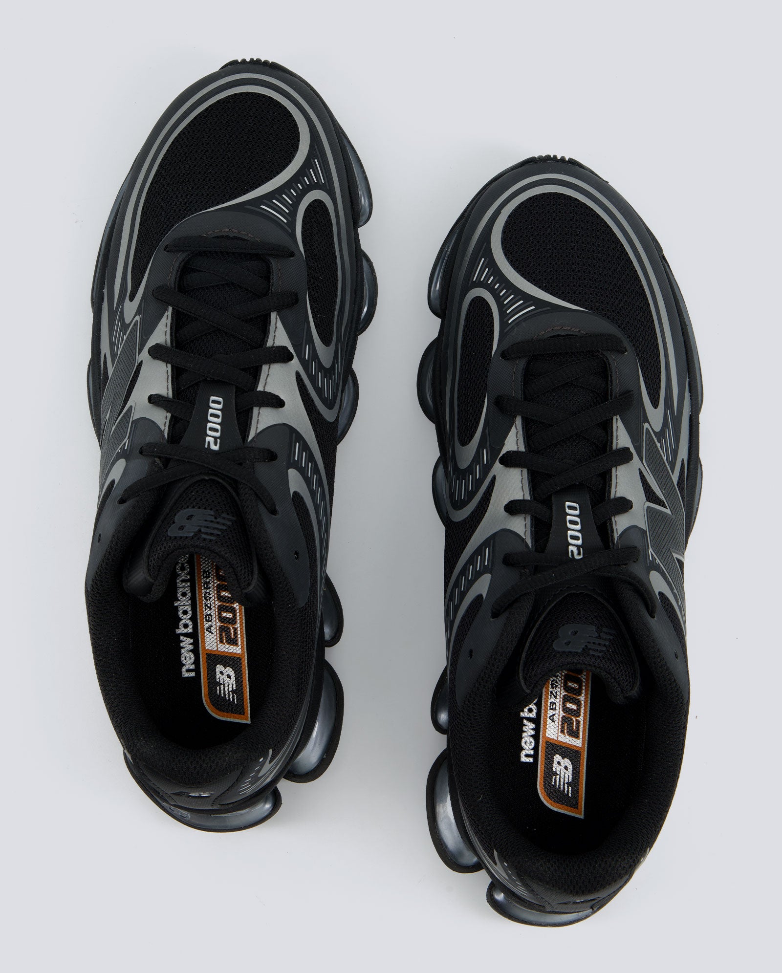 New Balance 2000 Negro Y Plateado Hombre