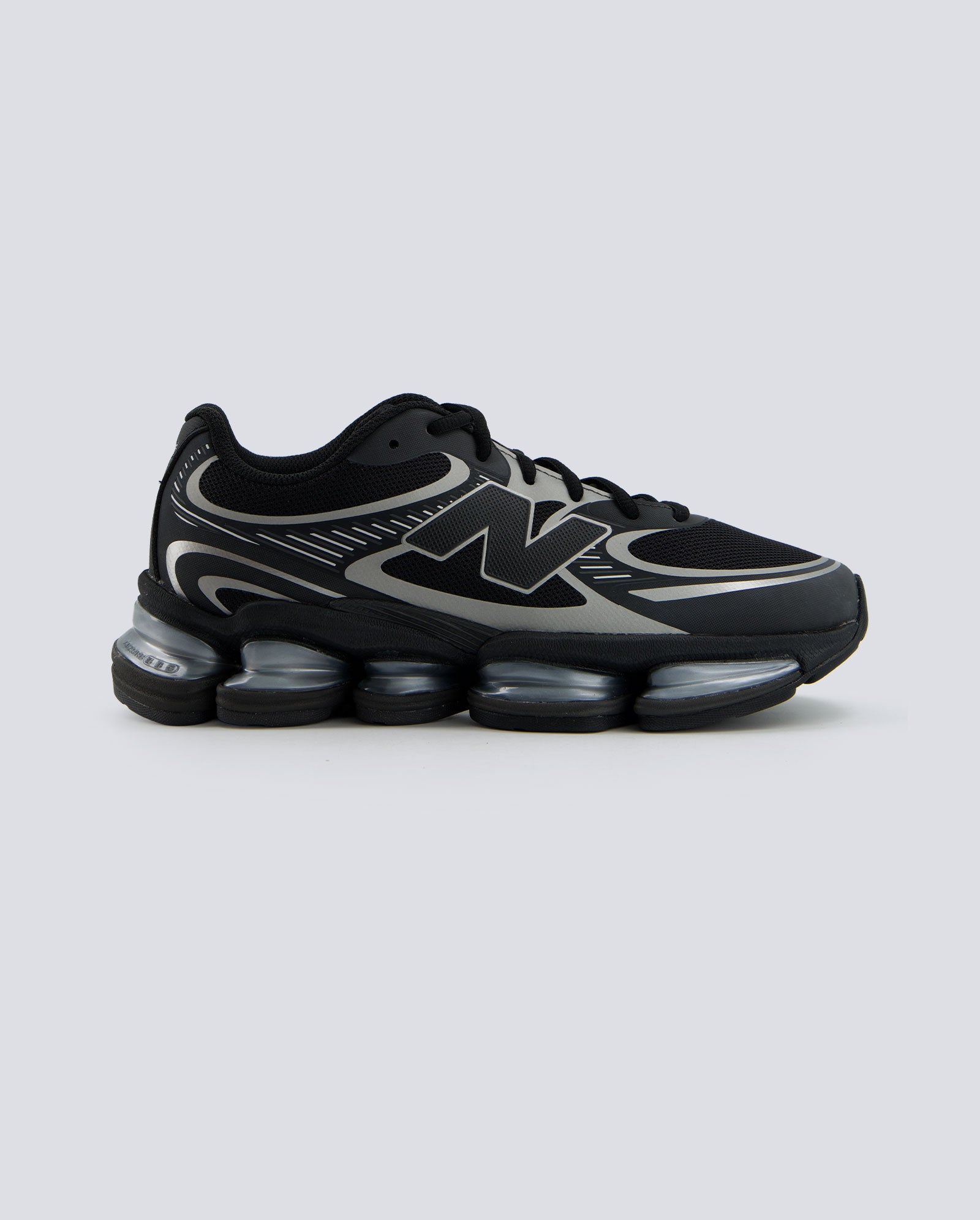New Balance 2000 Negro Y Plateado Hombre