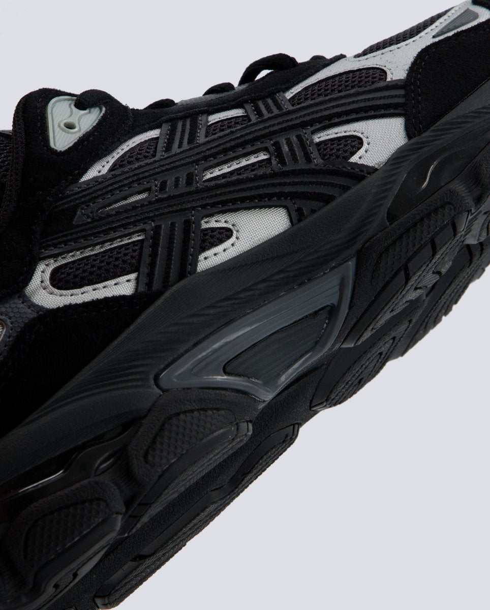 Asics Gel-Cumulus 16 Negro Hombre