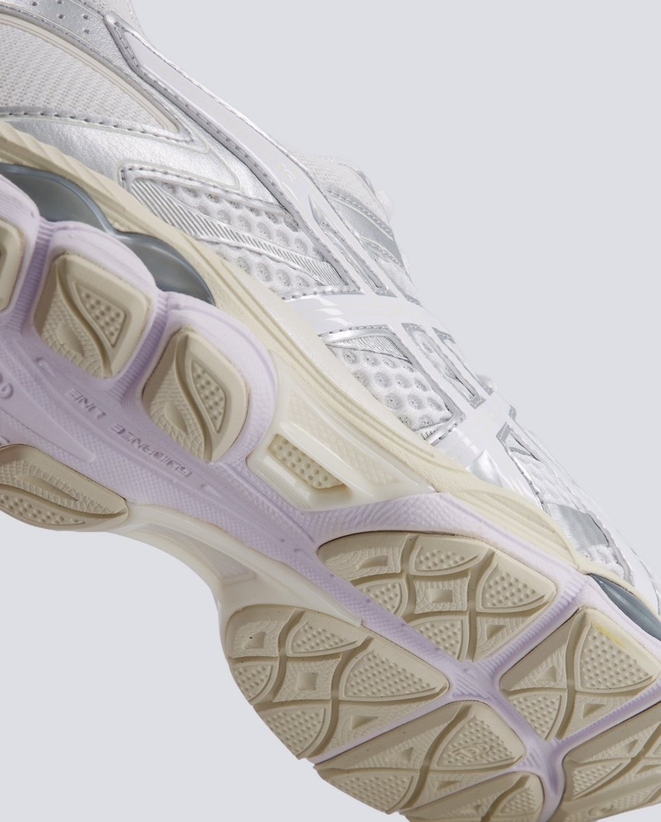 Asics Gel-Cumulus 16 Gris Mujer