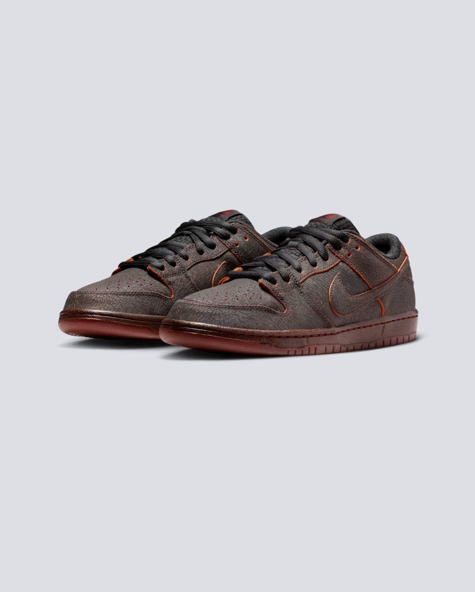 Nike Dunk SB Low Krampus Marrón Hombre