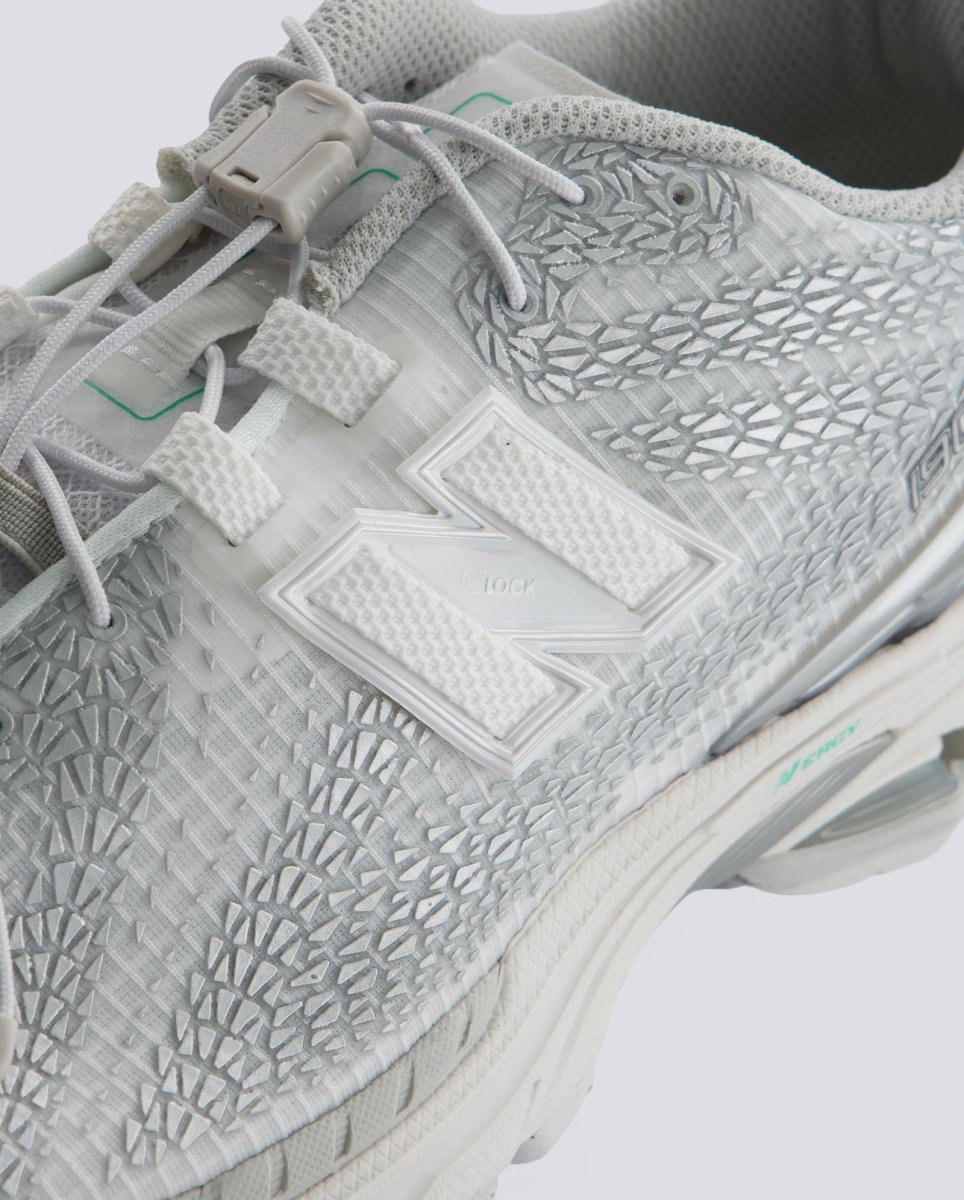 New Balance 1906F Plateado Hombre