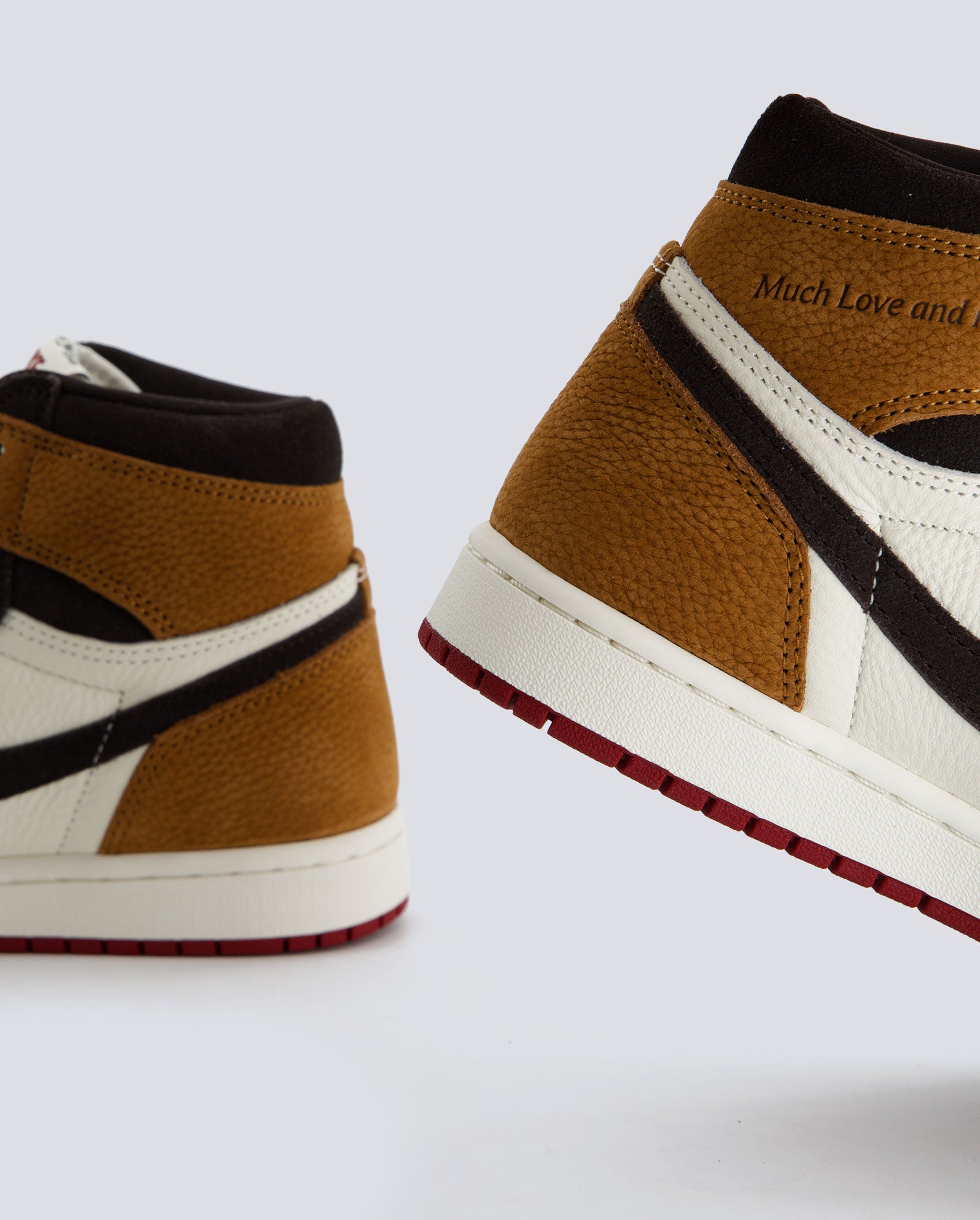 Air Jordan 1 Retro High OG Marrón y Azul Hombre DZ5485-201