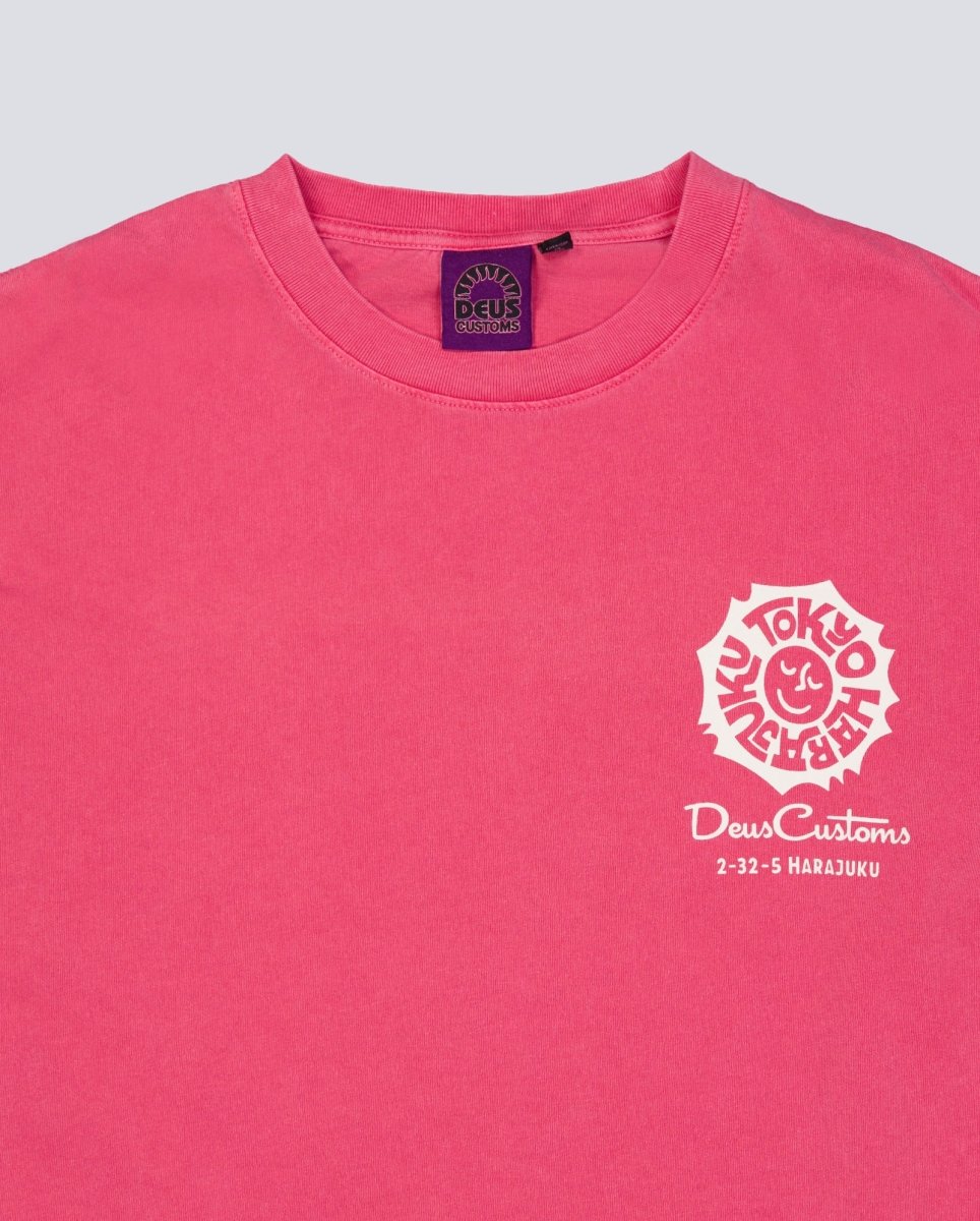 Camiseta Deus Tokyo Address Rosa Unisex D261MTS573