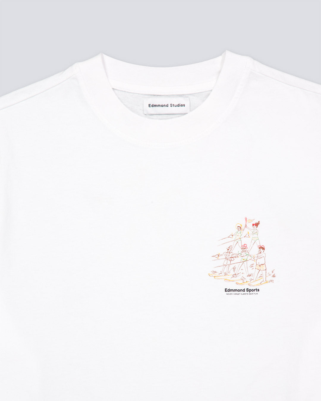 Camiseta Edmmond Studios Acrobatics Water Skiing Blanco Unisex