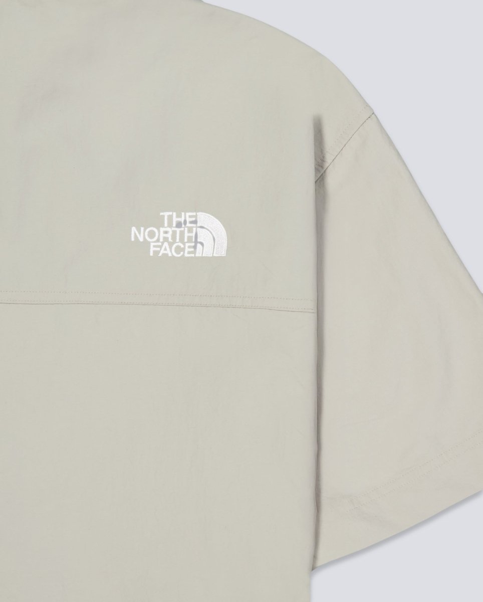 Camiseta The North Face Unisex Nse Summer Gris Verdoso Hombre NF0A8BK11I41