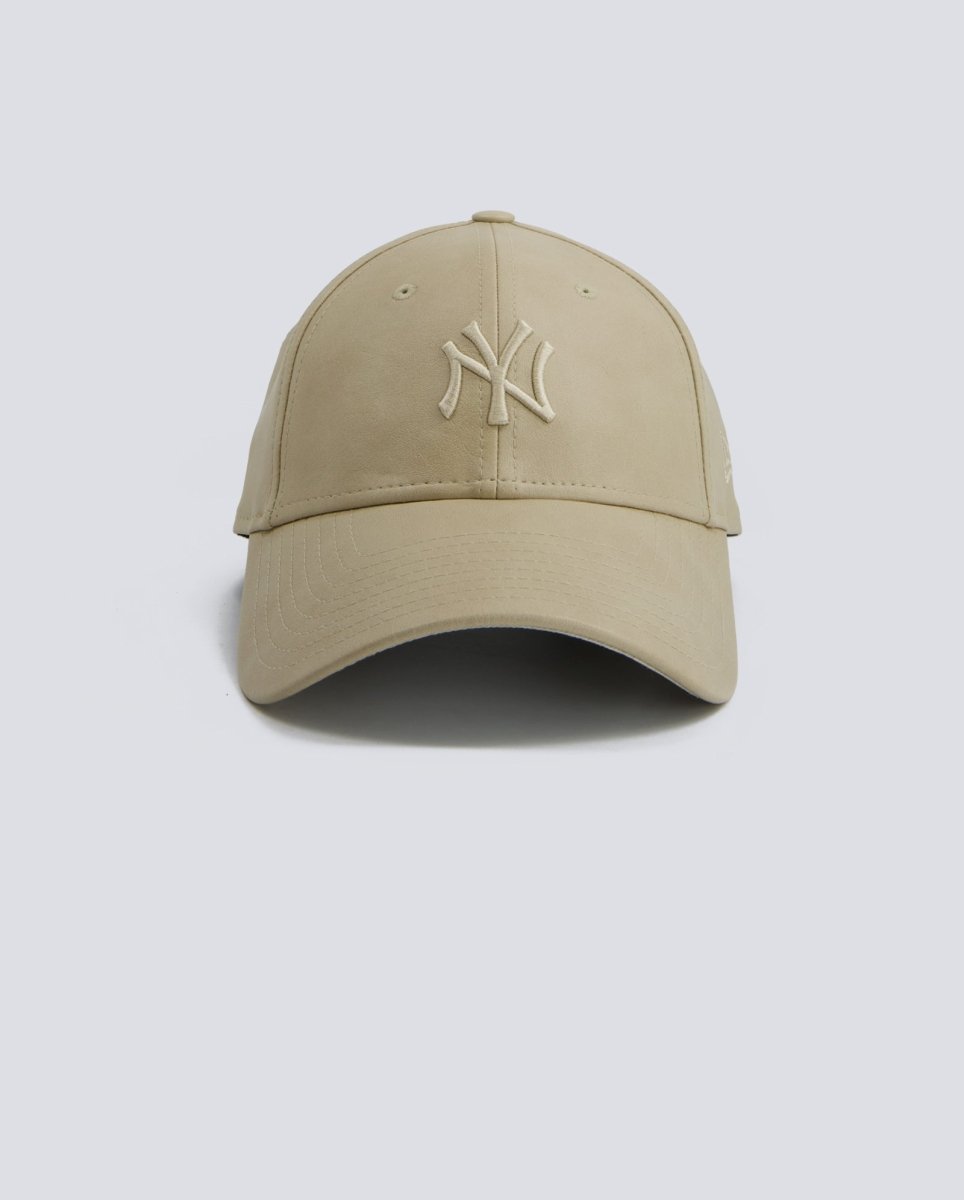 Gorra New Era MLB PU New York Yankees 9FORTY Beige Mujer 0516645