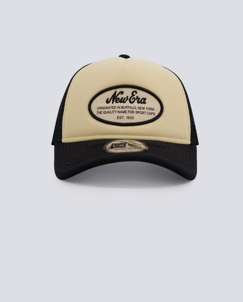 Gorra New Era Oval Patch Suede Trucker Negro Unisex 60691103