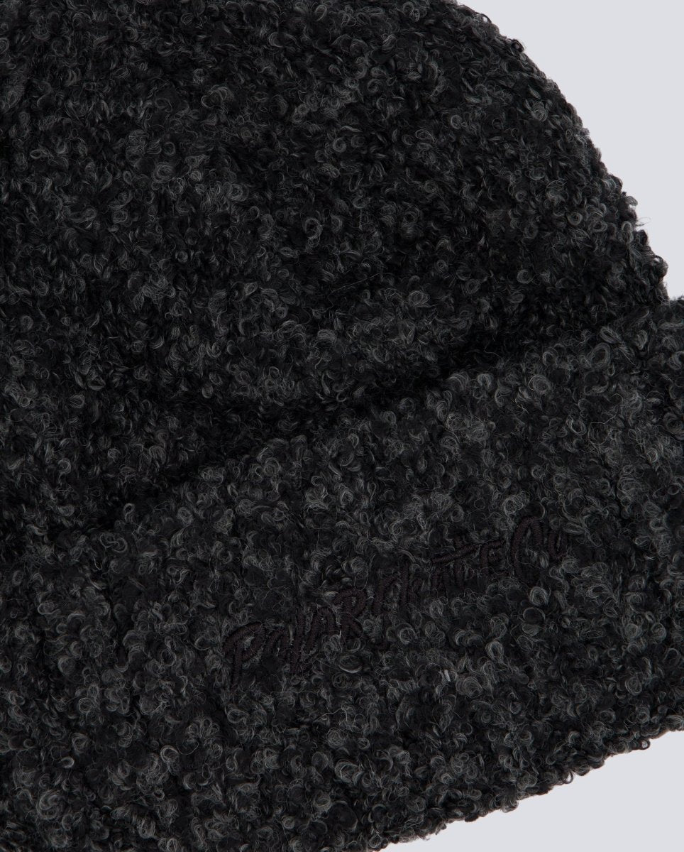 Gorro Polar Skate Co Fluff Beanie Negro Unisex POLARFW25-22