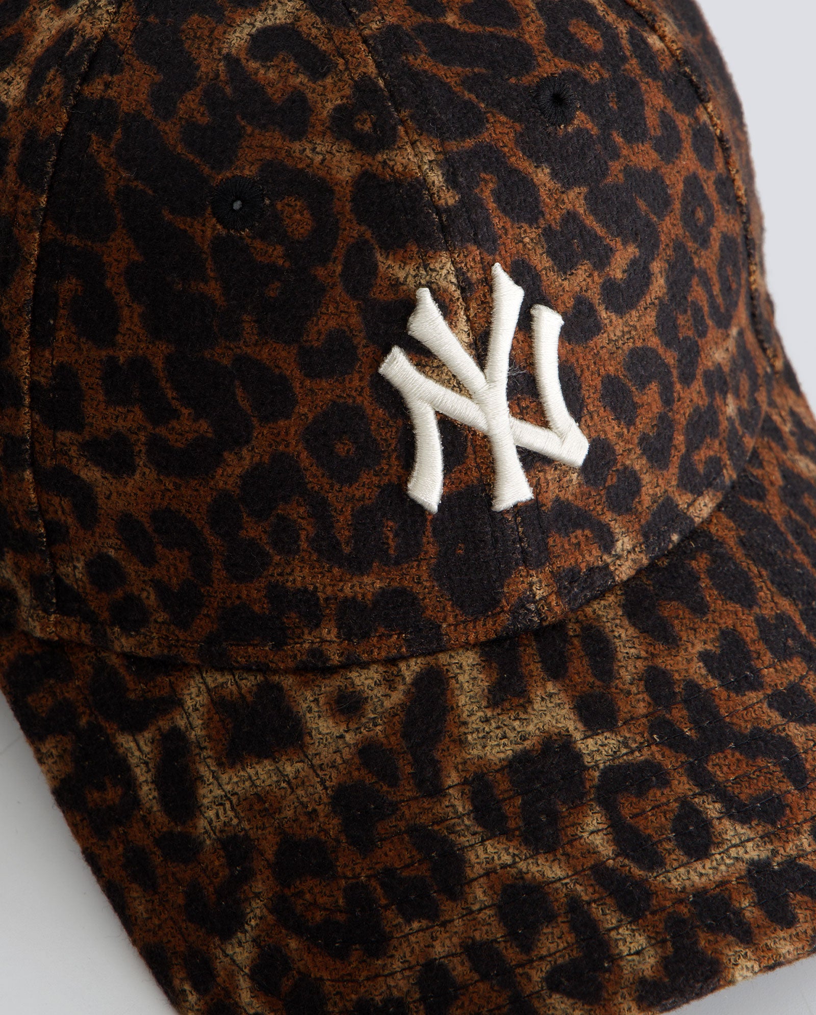 Gorra New ERA Cosy Leopard 9FORTY Marrón Unisex 60915734