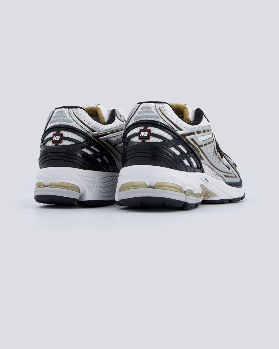 New Balance M1906Ra Lineas Doradas Hombre