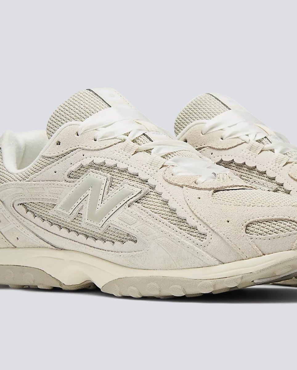 New Balance 204L Beige Mujer
