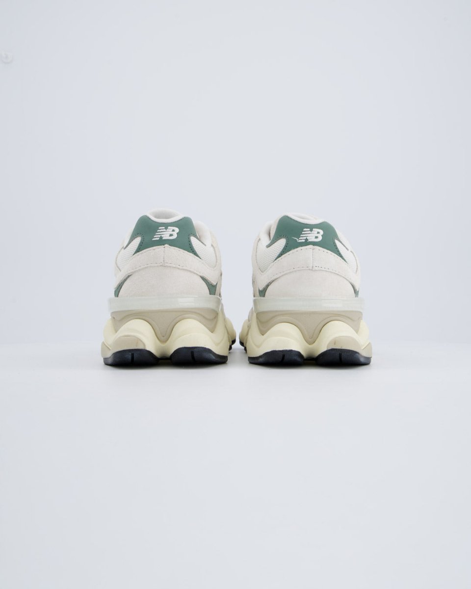 New Balance 9060 Crema Y Verde Hombre U9060EEI Zapatillas