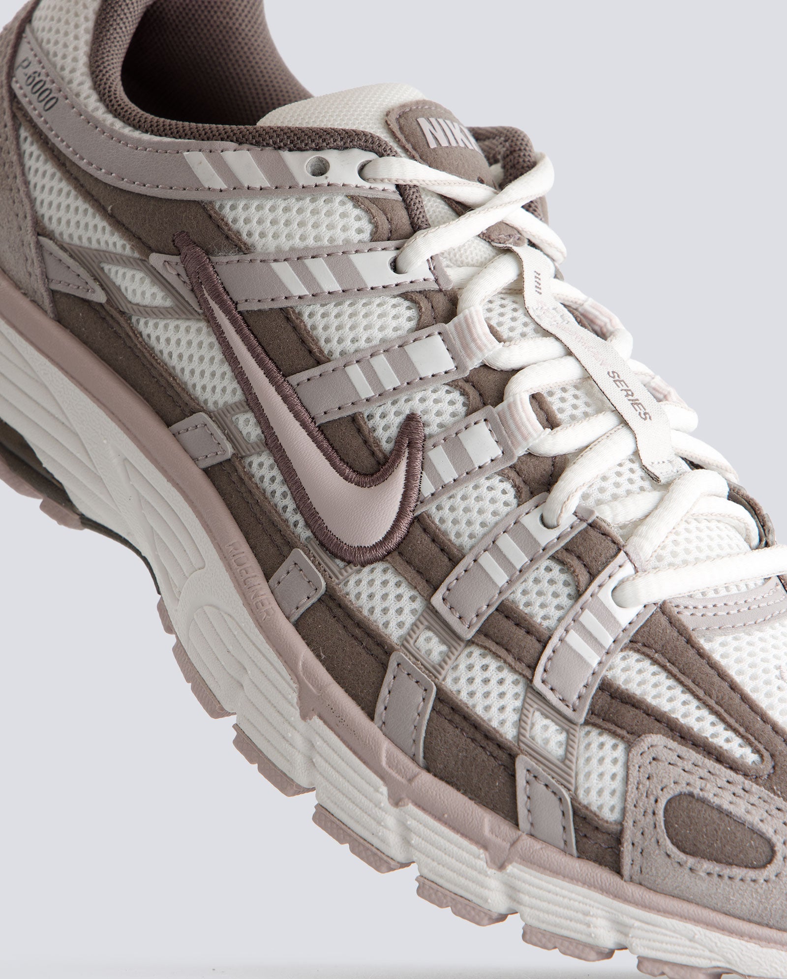 Nike PEGASUS-6000 Marrón y Rosa Mujer HV6353-121