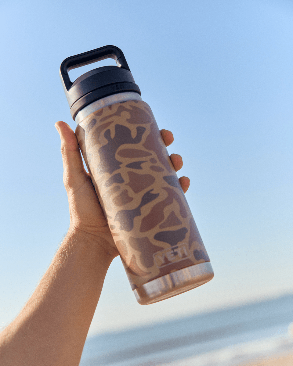 Botella Yeti Rambler Chug Marrón Camuflaje 26oz