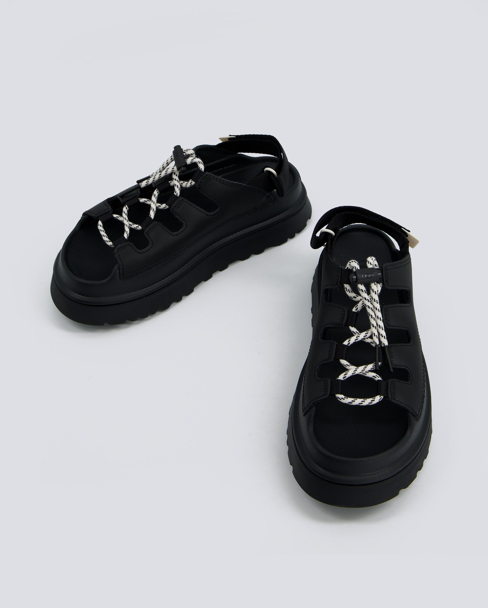 Ugg Goldenglow Toggle Negro Mujer 1179370 BLK