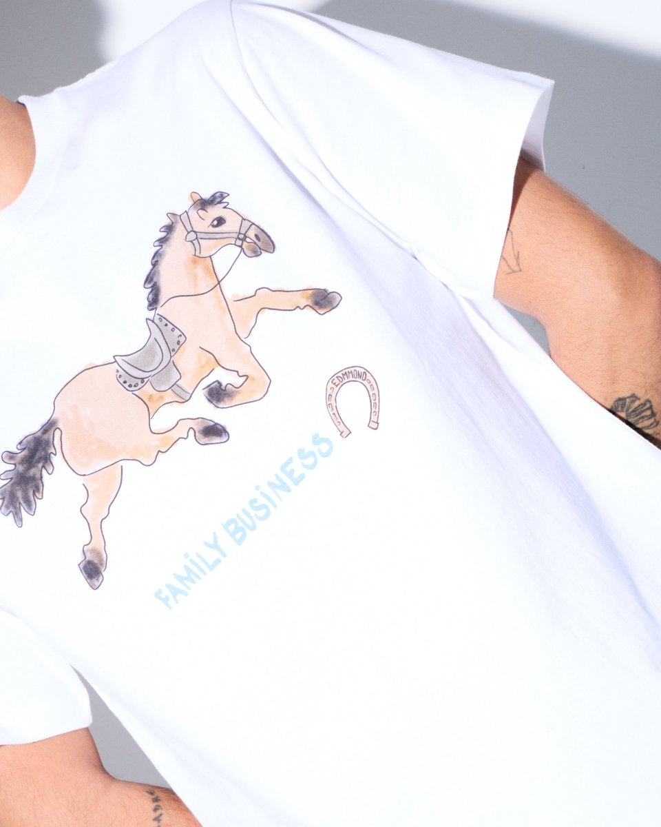 Camiseta Edmmond Studios Family Business Blanco Unisex