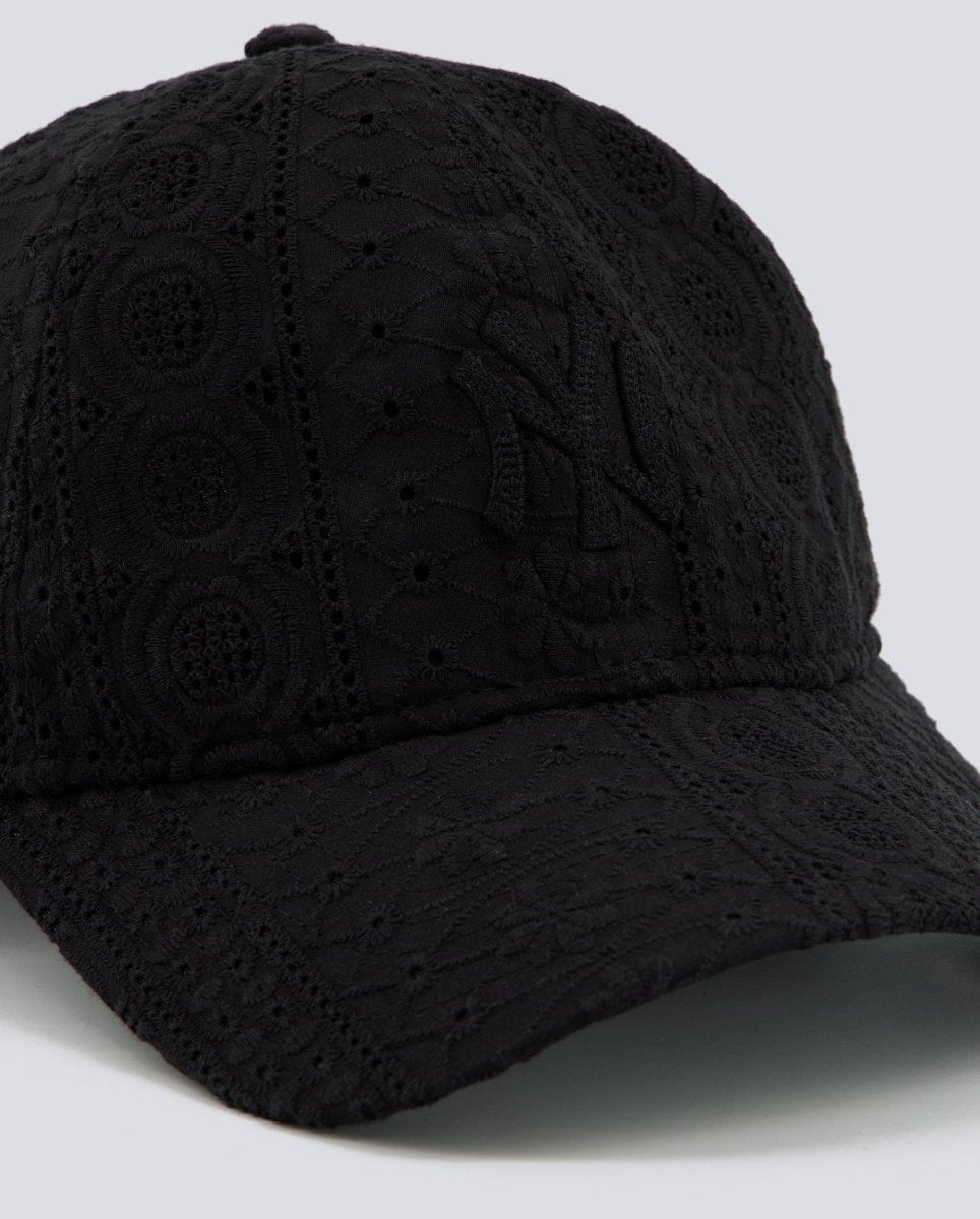 Gorra New Era Broderie 9TWENTY Negro Mujer