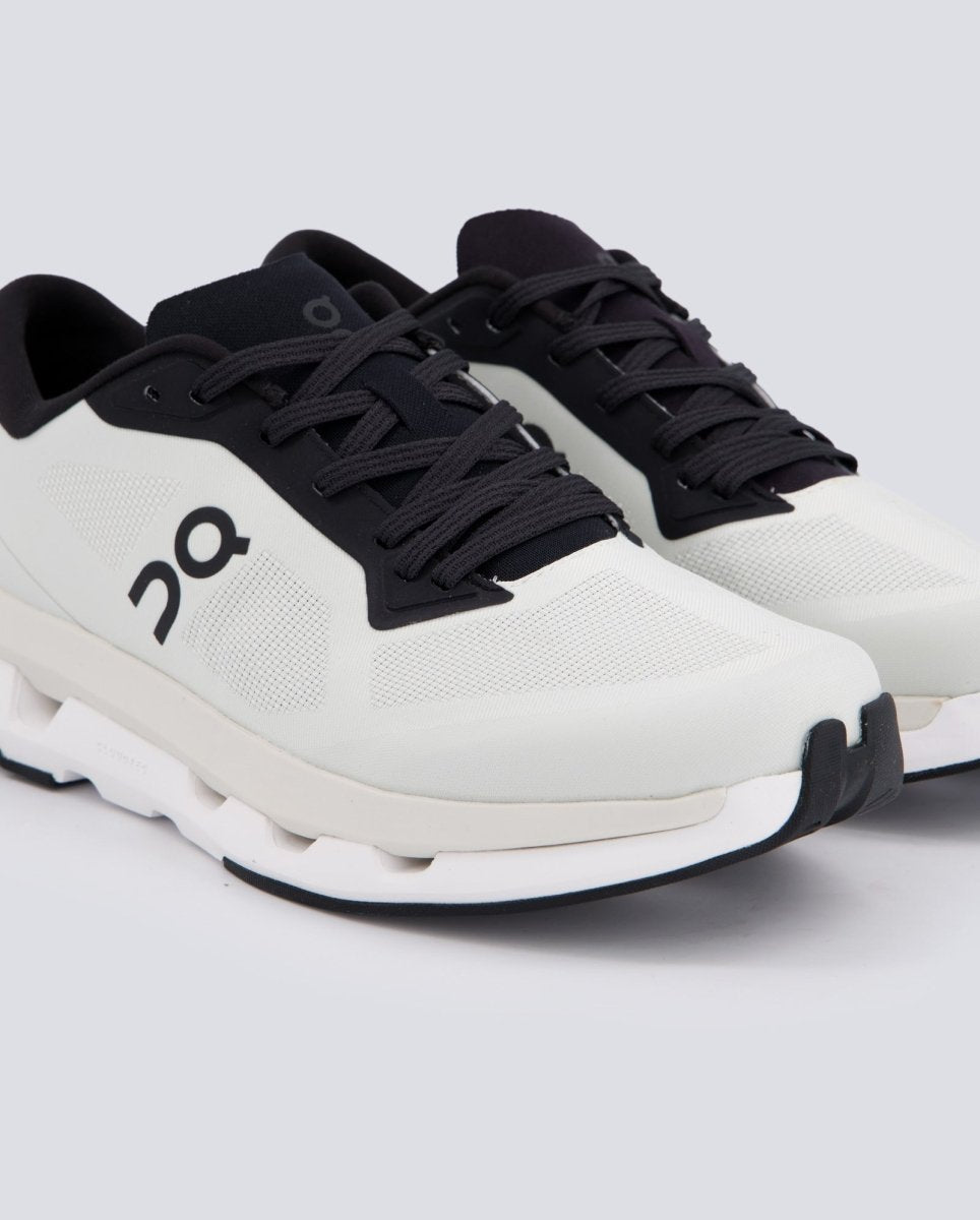 On Cloudzone Negro y Gris Mujer