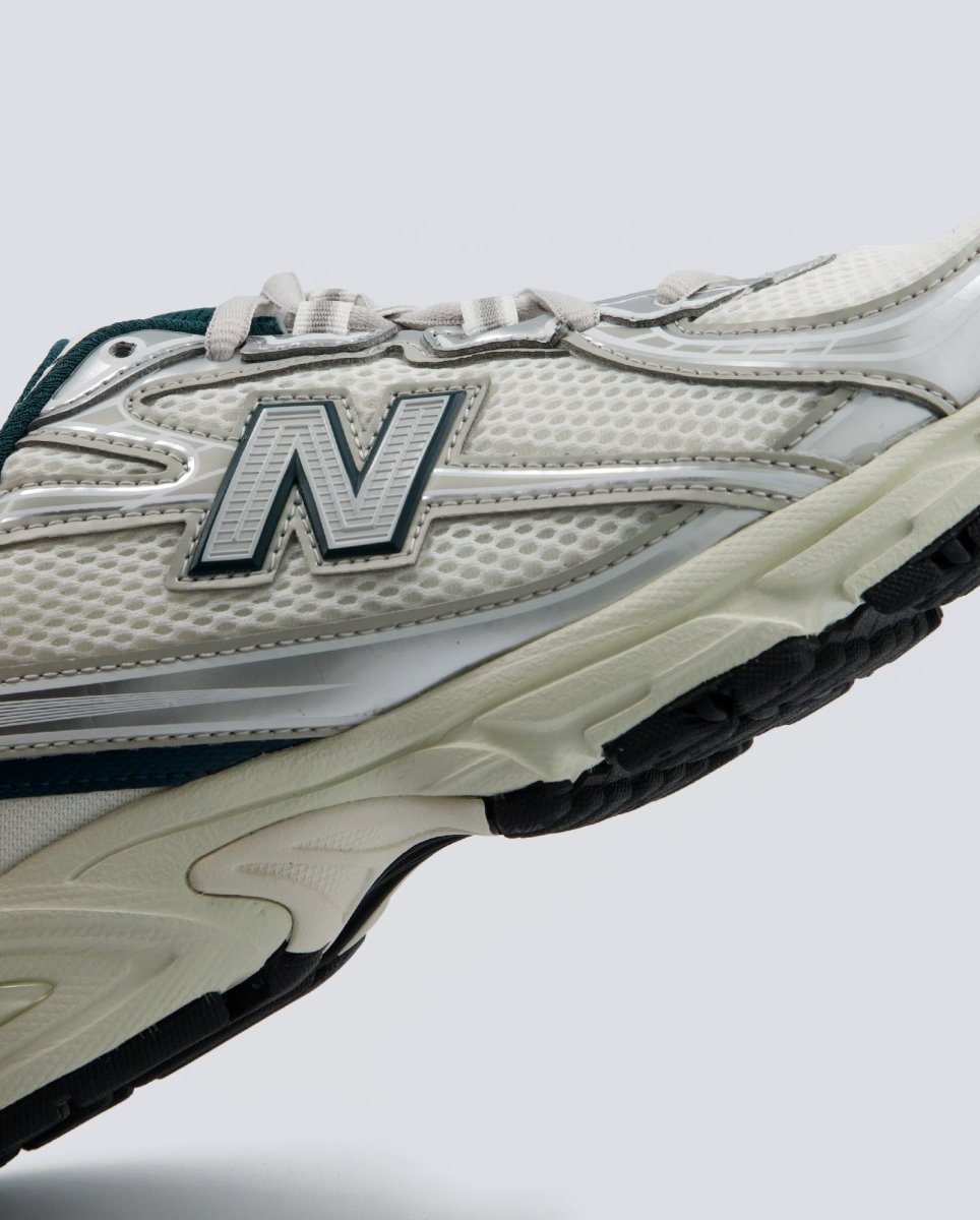 New Balance 740 Azul y Plateado Mujer