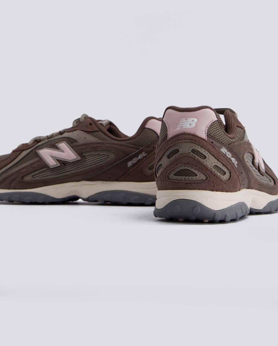 New Balance 204 Marrón Mujer