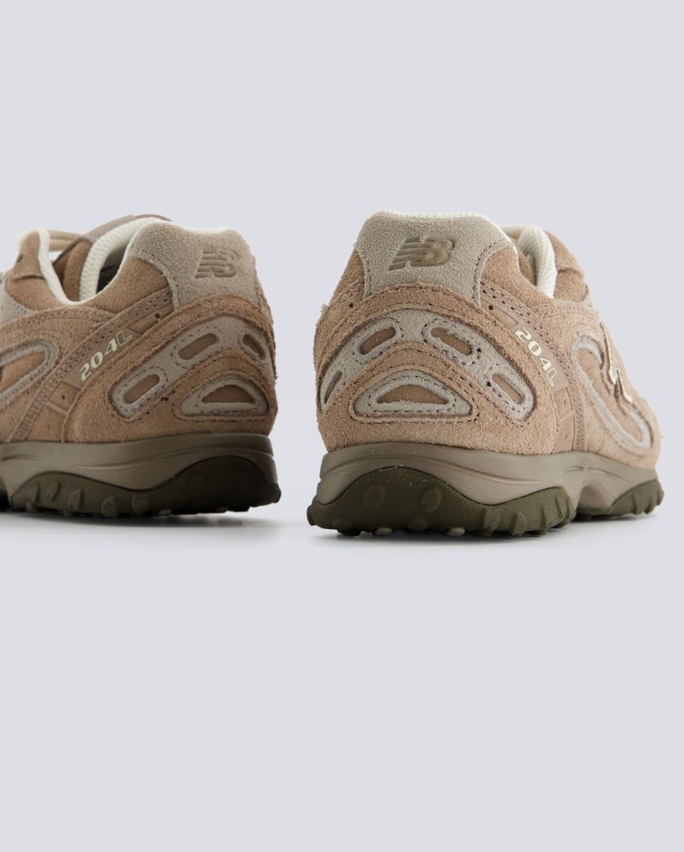 New Balance 204L Beige y Marrón Mujer