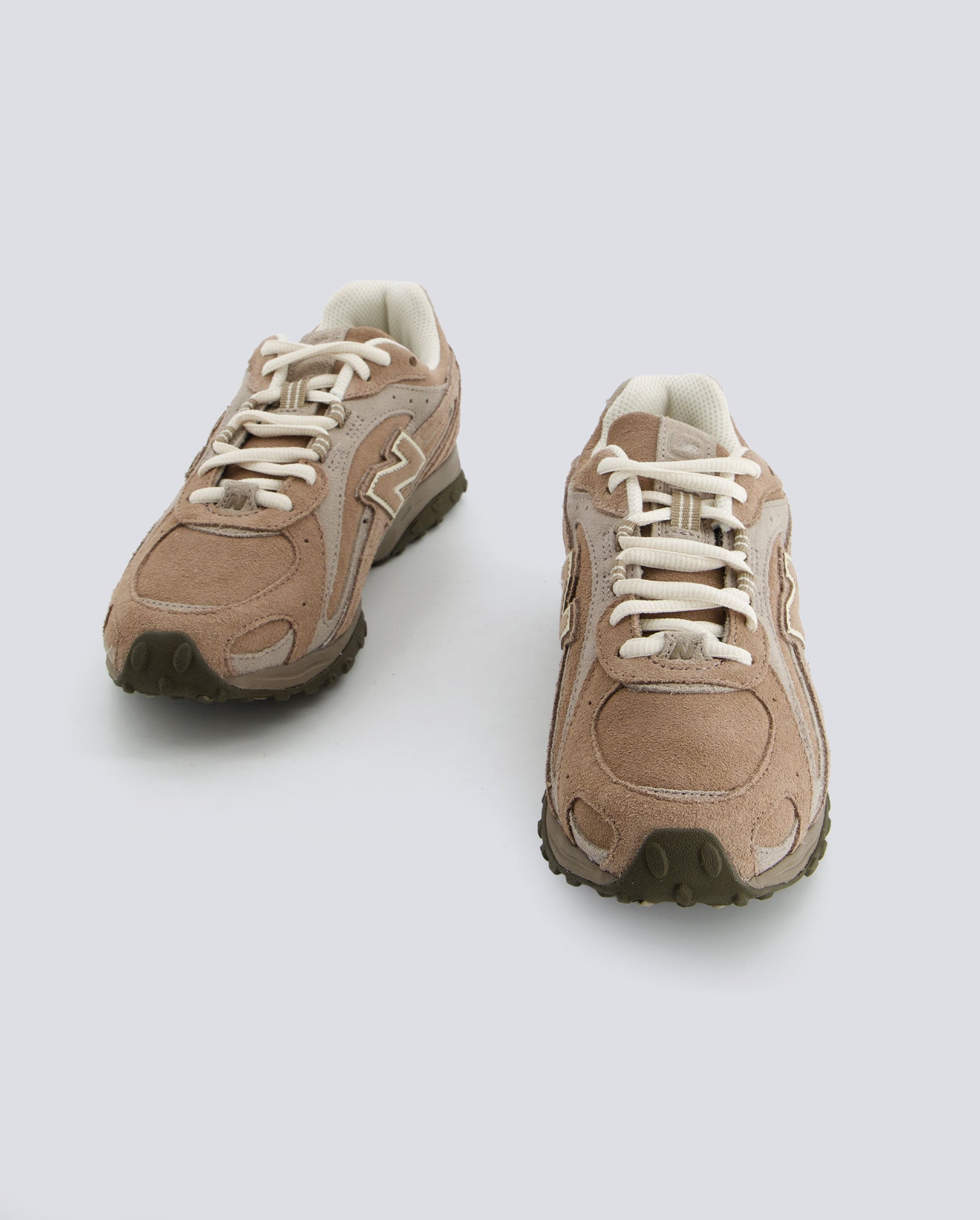 New Balance 204L Beige y Marrón Mujer