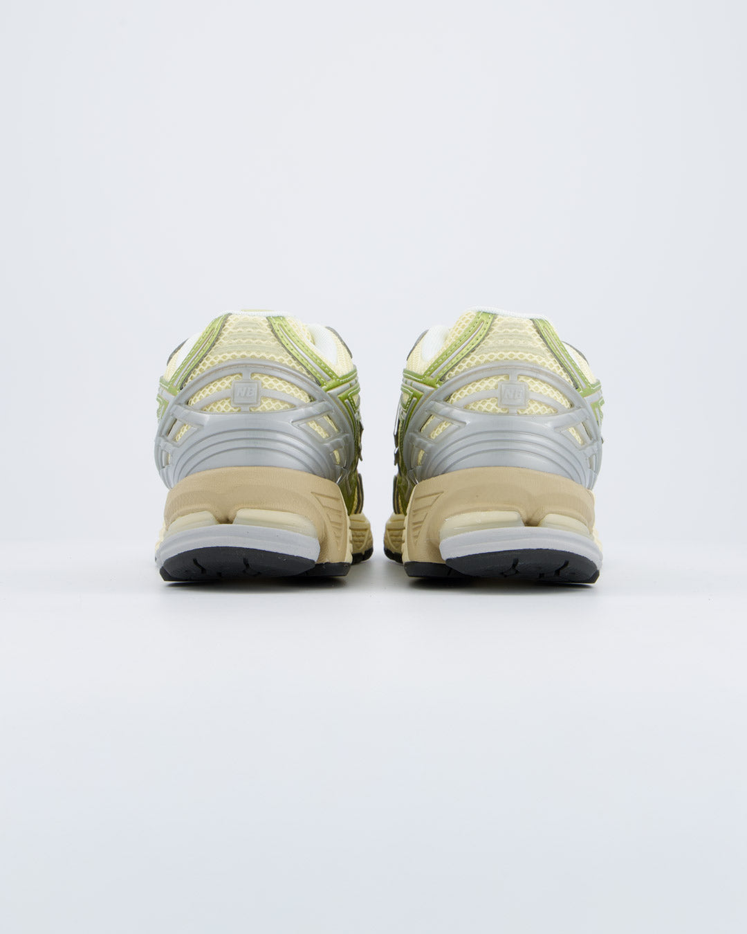 New Balance Yellow Parchment Mujer