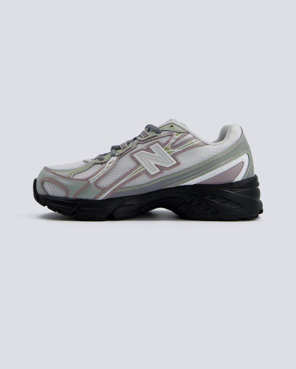 New Balance 740 Gris y Plateado Mujer
