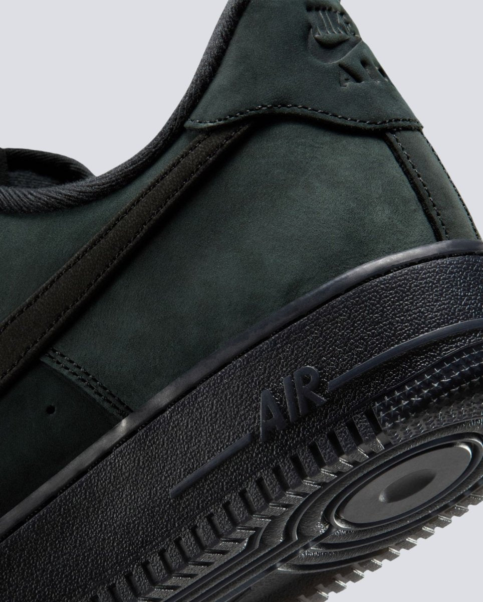 Nike Air Force 1 Low 07 WB Verde Hombre