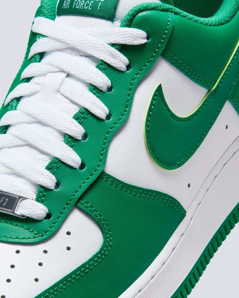 Nike Air Force 1 07 Verde Hombre