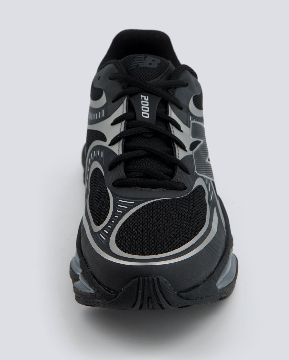 New Balance 2000 Negro Y Plateado Hombre