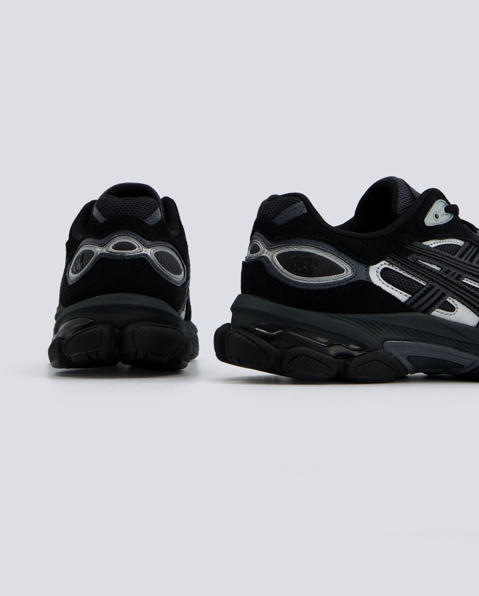 Asics Gel-Cumulus 16 Negro Hombre