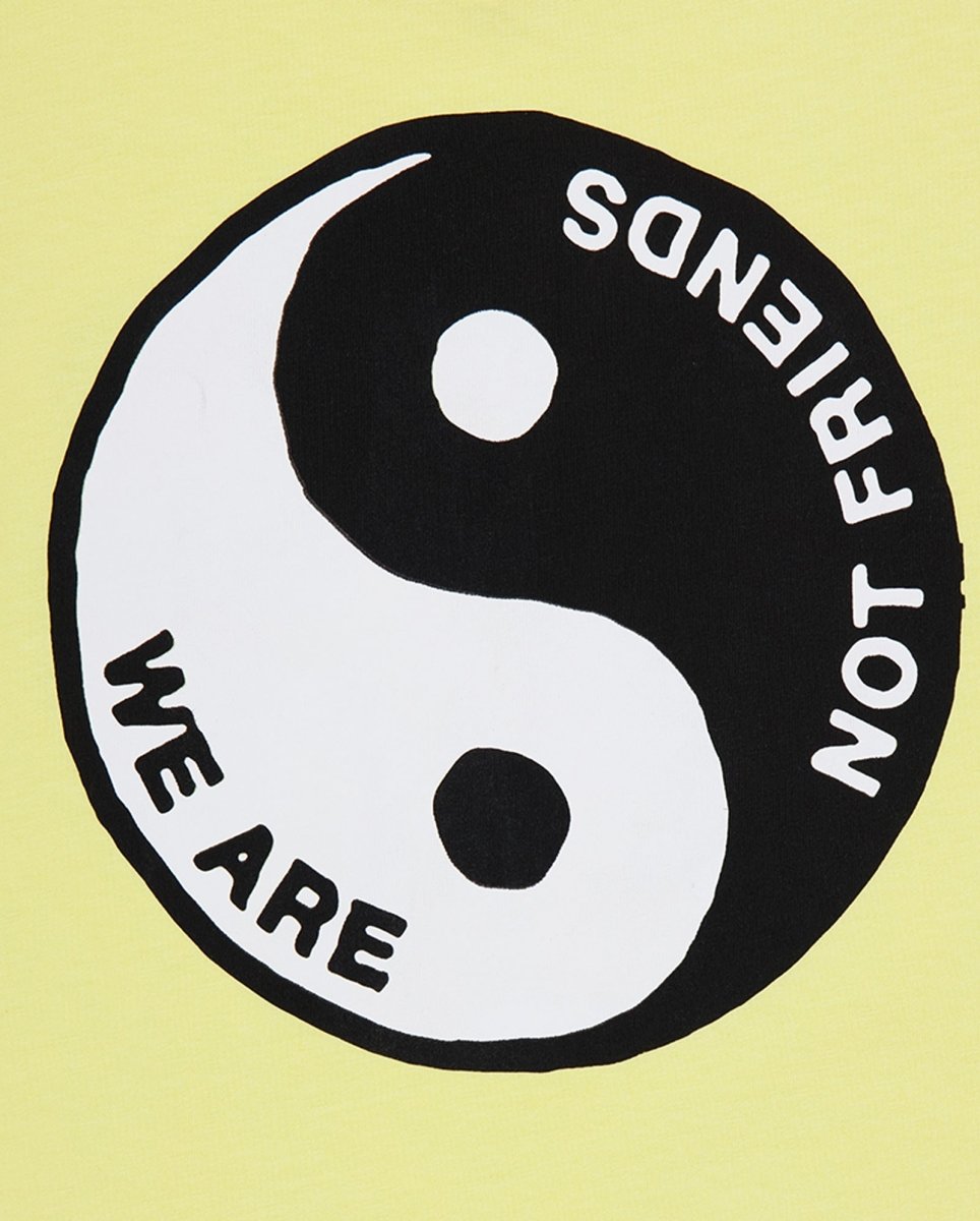 Camiseta We Are Not Friends YingYang Twins Amarillo Unisex
