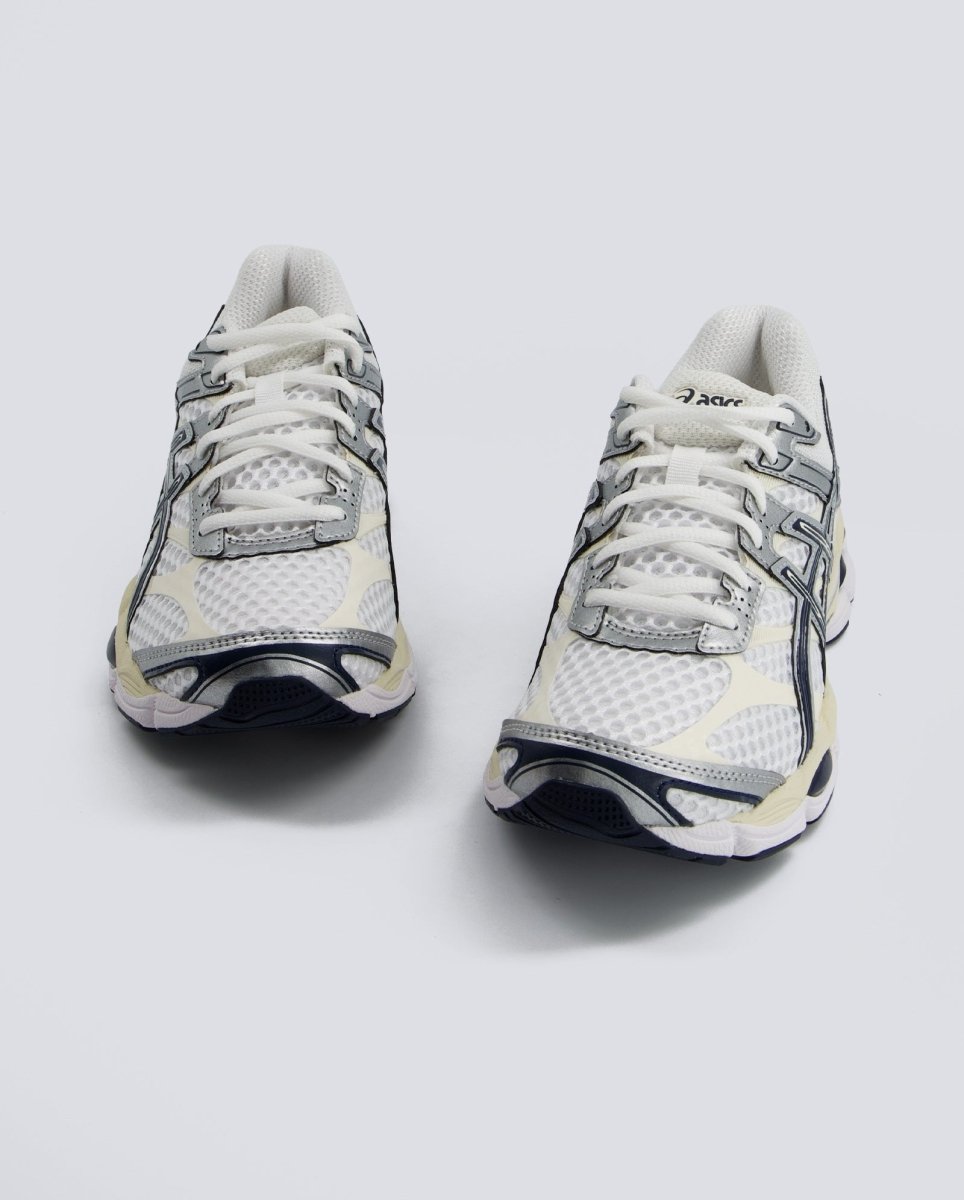 Asics Gel-Cumulus 16 Blanco y Azul Mujer 1203A733-103