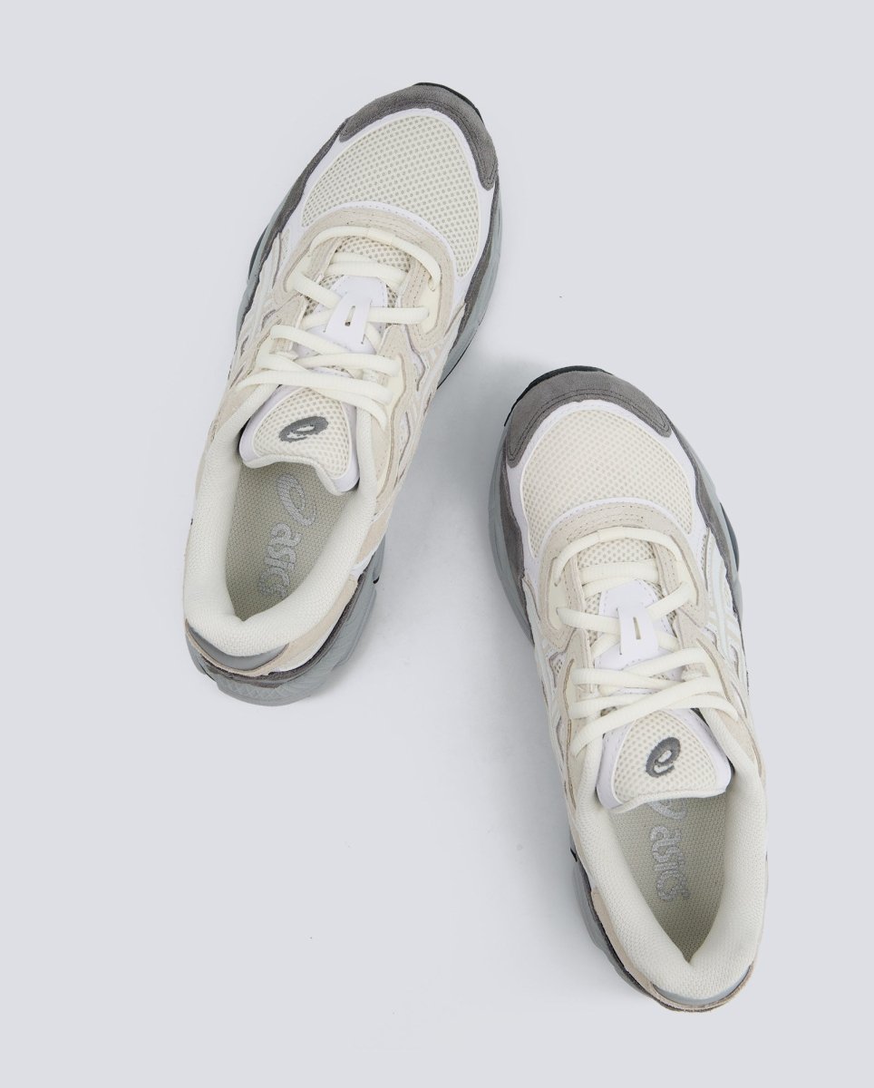 Asics Gel-NYC Beige y Gris Hombre 1203A383-113