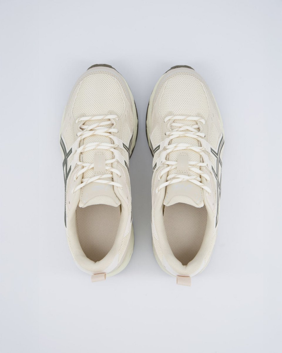 Asics Gel-Nunobiki Beige Mujer zapatillas