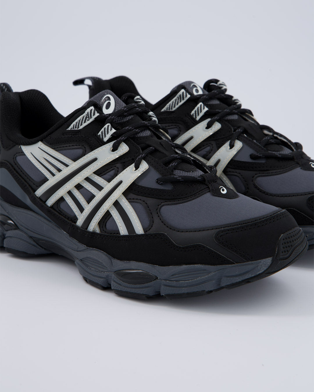 Asics Gel-Nyc Utility Negro Y Gris Hombre Zapatillas