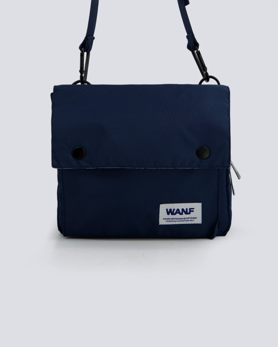 Bolso We Are Not Friends Utility Cross Negro Unisex WANFFW25-19