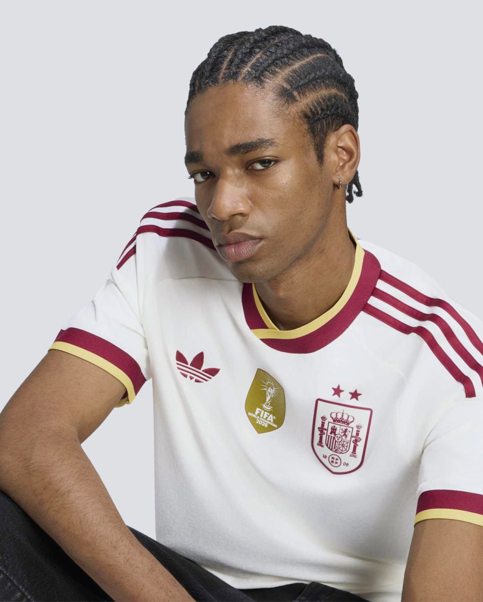 Camiseta Adidas España Ganadores Mundial 2026 Blanca Unisex KF4413