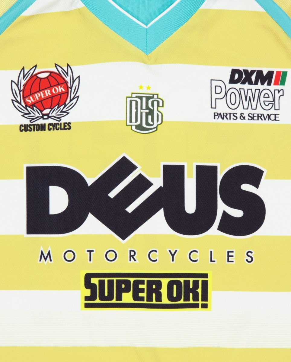 Camiseta Deus Stripe Ss Moto Amarilla Unisex D262UTS275
